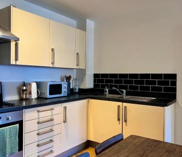Basildon Apartment | Serenity-ESE Entire Home