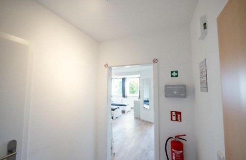 Seth Apartment | Seth A - Monteursunterkunft - Einzelbetten - gute Anbindung - Bettwäsche