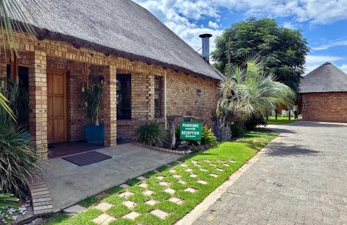 Ganyesa House | SETLHARE GUEST LODGE