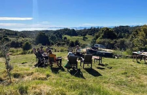 Takaka Hill Cabin | Settlers Cabin (Starlight)