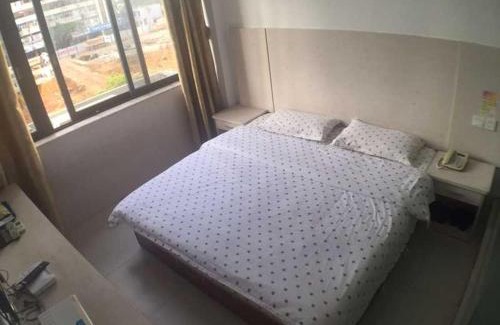 Huaqiang North Hotel | Seven Orange Hotel