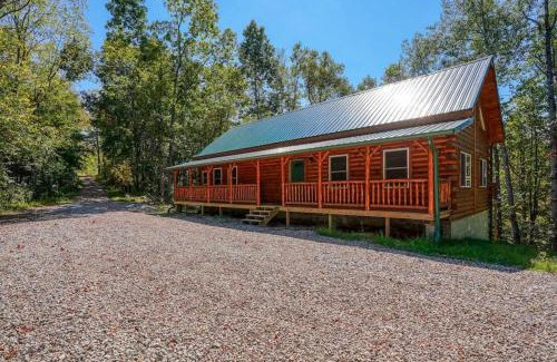 Nelsonville House | Seven Pines Cabin - Secluded in Hocking Hills