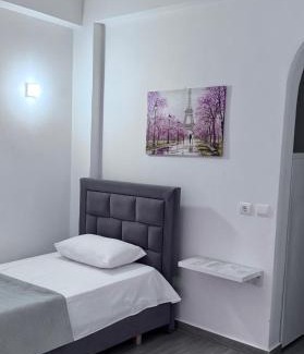 Qeparo Apartment | Sevilia Rooms