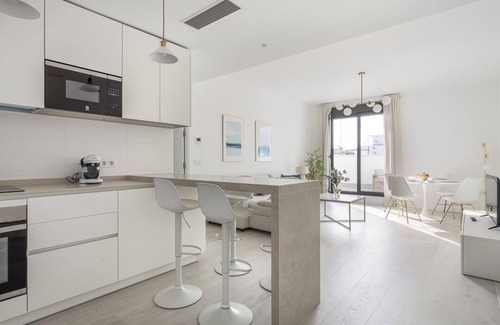 Triana Apartment | Sevilla Luxury Penthouse in Triana -terrace, communal pool and private parking