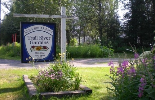 Crown Point Cottage | Seward Scenic Alaska River CottagenTrail River Gardensn30791 Seward Highway