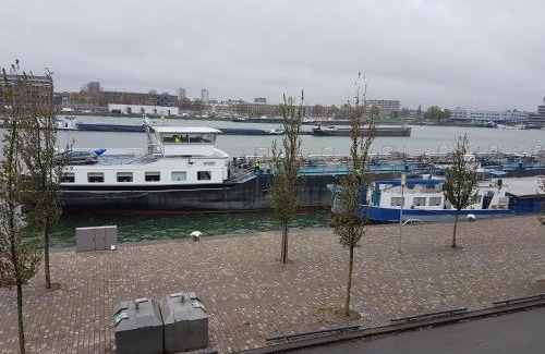 Katendrecht Apartment | Sewdien’s Apartment Maashaven