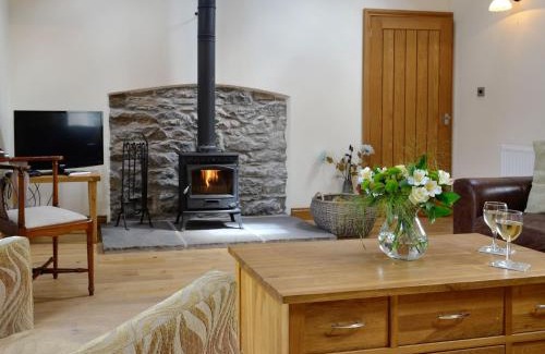 Llanrhychwyn House | Sgubor Ucha