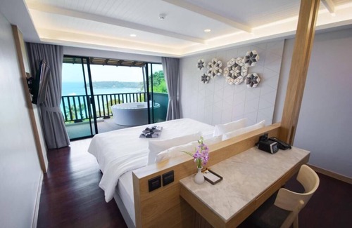 Kata Resort | (SHA+)Junior Suite with Sea View (A)
