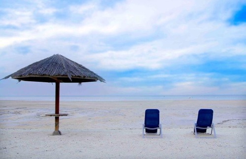 Al Gharbia House | Shallow Waters Beach House