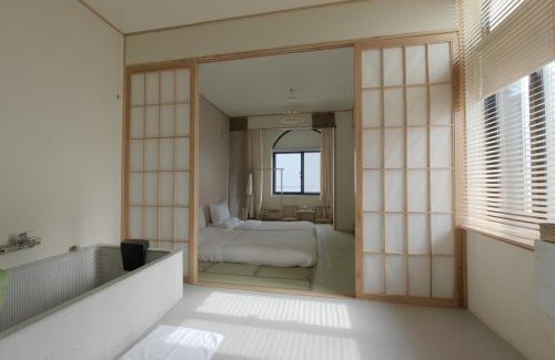 Dapuqiao House | Shanghai Xintiandi Former French Historical Area Hotel