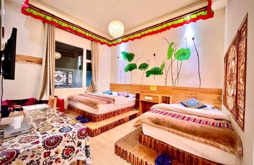 Shangri-La House | Shangri-La Chudengshuo Homestay楚登硕民宿