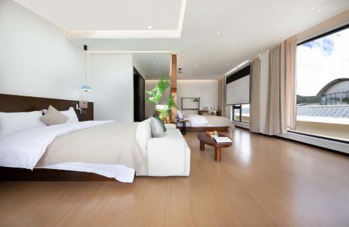 Shangri-La Hotel | Shangri La cuckoo hotel