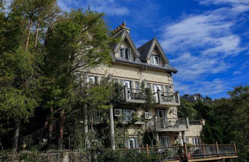 Ren'ai Bed & Breakfast | Shangrila Music Villa