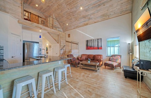 Flour Bluff House | Shared Pool w/Bay Views, Boat Dock | Fishing | Big Slough by AvantStay