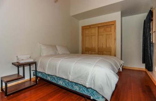 Whispering Forest House | Shasta Mountain Cabin - 1916 by Big Bear Vacations