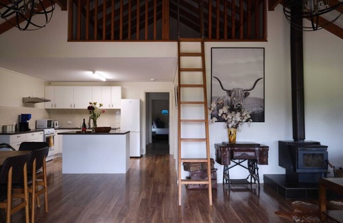 Bombira Other | Shawwood Cottage Luxury Mudgee Farm Accommodation with spectacular sunsets and sweeping views to the hills and town, close to town in the midst of popular cellar doors.