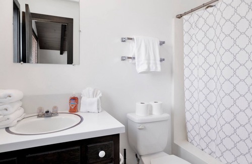 Big Bear Hotel | Shay Meadows Ranch by Big Bear Vacations