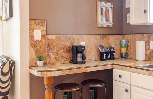 Leimert Park Cottage | Sheek and Shabby In L.A.