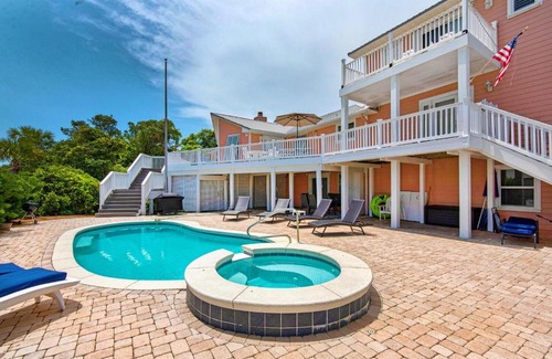 Gulf Pines House | Sheer Bliss