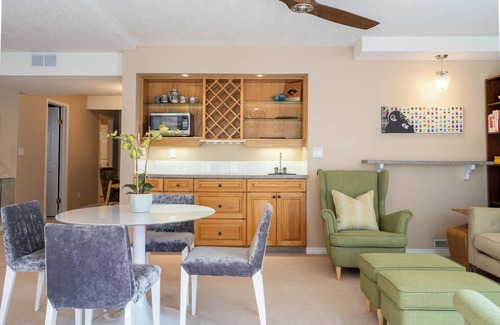 Southeast Calgary Apartment | SHEER PERFECTION SUITE on Eagle Quest Golf Course w/VIEW!