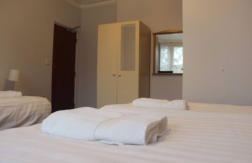 Cambridge Bed & Breakfast | Shelford Lodge