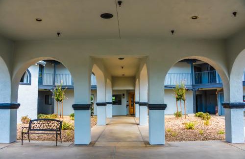 Plymouth Hotel | Shenandoah Inn, MAJOR CREDIT CARDS REQUIRED for check in