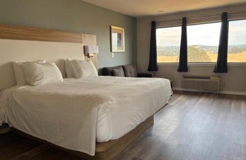 Plymouth Hotel | Shenandoah Inn, MAJOR CREDIT CARDS REQUIRED for check in