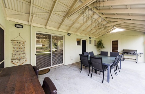 Ledge Point House | Sheoak on Wedge - Well Appointed Property Close To Beach