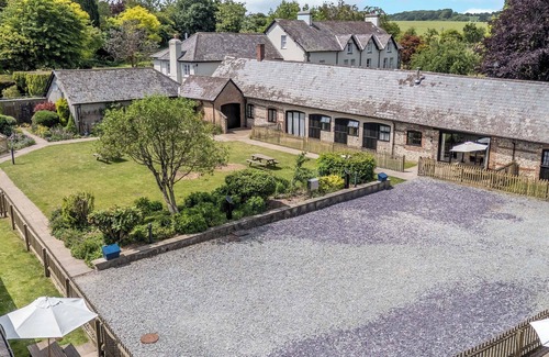 Milborne Saint Andrew Cottage | Shepherd's Barn