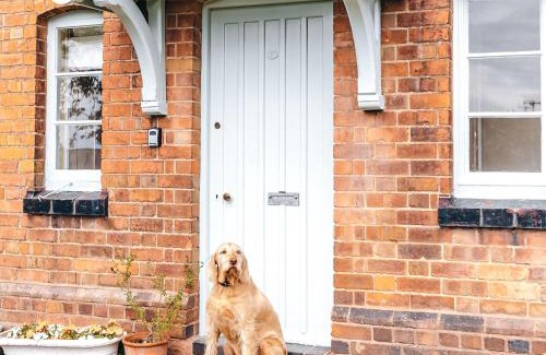 Bridgnorth House | Shepherd's Cottage
