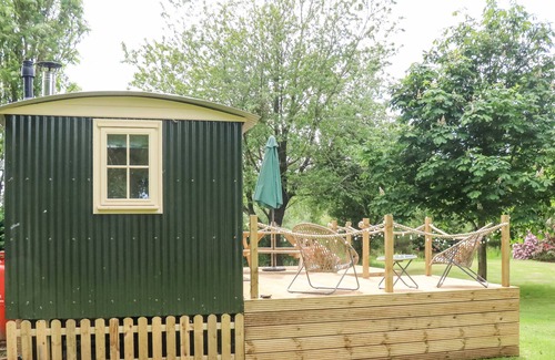 Wing Cottage | SHEPHERDS HUT, pet friendly, with a garden in Brampton, Cumbria