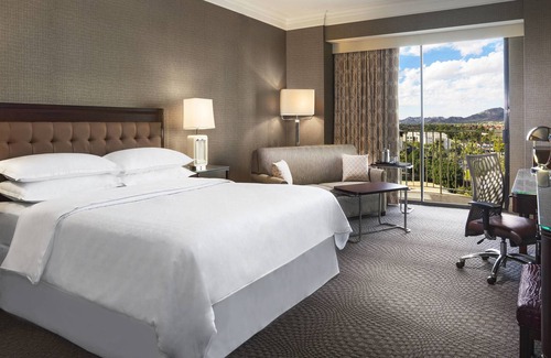 North Mountain Hotel | Sheraton Crescent Hotel