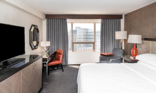 Mile Square Hotel | Sheraton Indianapolis City Centre Hotel