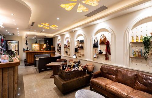 Zuoying District Hotel | Shichi Hotel