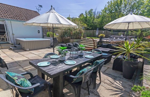 Croyde House | Shippenrill Sleeps 14|Hot Tub* PingPong & Fire Pit