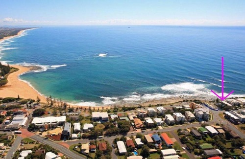 Moffat Beach House | Shipton Lodge unit 3 Moffat Beach QLD