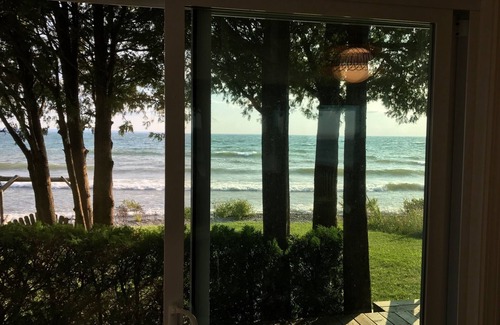 St Ignace Cottage | Shipwatch Point, Lake Michigan
