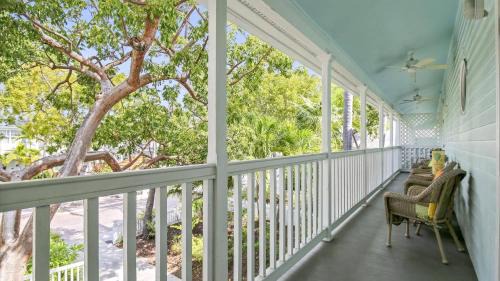 Truman Annex House | Shipyard Treasure by AvantStay Communal Pool Gated Community Great Location Week Long Stays
