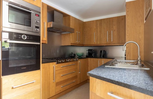 Little Venice Apartment | Shirland Road II by onefinestay