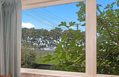 Ngunguru Cottage | Shoebridge Homestead - Ngunguru Holiday Home