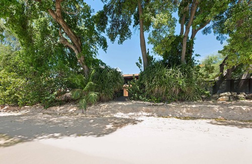 Gibbs Bay Villa | Shoestring in St. Peter by Personal Villas - Good Blend of Island Classic