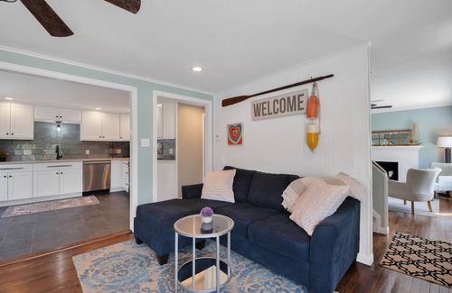 Old Saybrook House | SHORE BEATS WORK @Cornfield Point Beach. Weekend Getaway.Family Friendly.