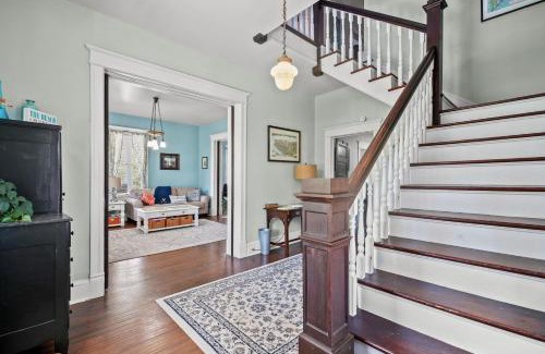 Birdsnest House | Shore Refections - historic charm just minutes from the beach!