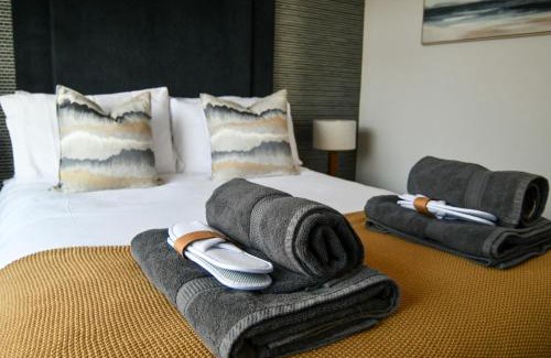 Bushmills House | Shoreline Portballintrae North Coast Views Near Giants Causeway & Royal Portrush