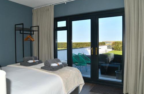 Bushmills House | Shoreline Portballintrae North Coast Views Near Giants Causeway & Royal Portrush