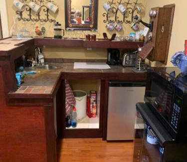 West Porpoise Bay House | Shoreside Private room