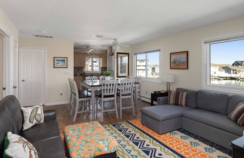 Seaside Heights Villa | Shorley Perfect 40'feet private Waterfront XL 2ndFL Jacuzzi Dock Beach Arcade