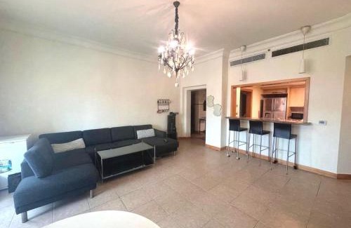 Madinat Zayed Apartment | Shorline