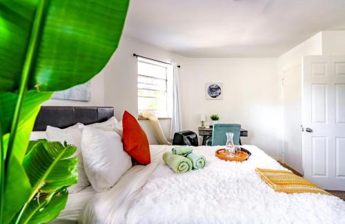 Victorian Village Apartment | Short North Convention Private Parking Pets