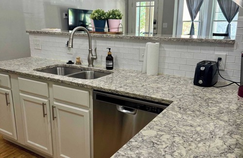 Victorian Village House | Short North & Downtown & OSU | Near High Street | Free Parking | 5,800+ Reviews